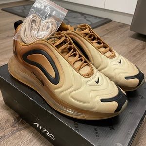 Nike Air Max 720, size 11 gold. Good condition in original box + extra laces.